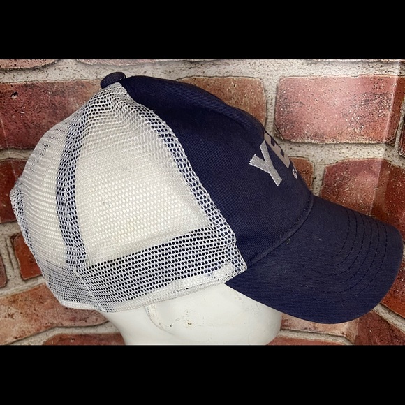 Yeti Navy Trucker Hat Cooler Multicolor SnapBack - Picture 2 of 6
